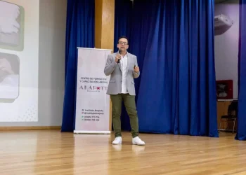 ar-charla-2